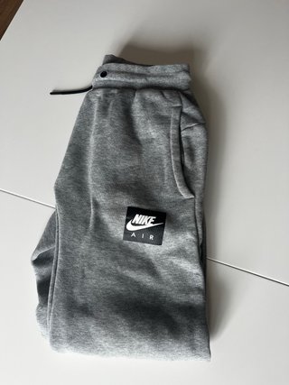 Pantalón Jogger Nike Air Gris Logo Negro Algodón