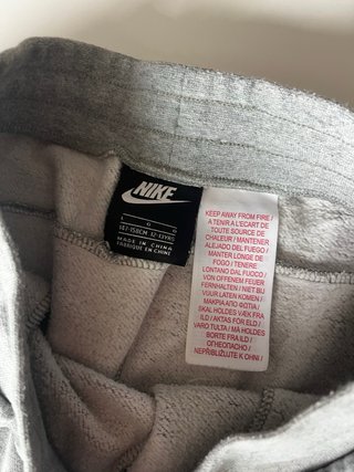 Pantalón Jogger Nike Air Gris Logo Negro Algodón