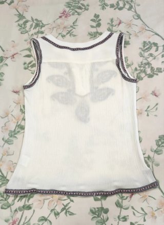 Blusa bordada
