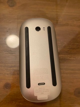 MacBook Air 16 GB - 15 pulgadas + Magic Mouse