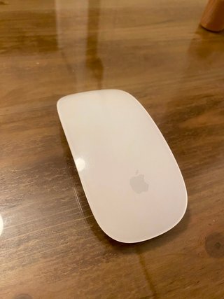 MacBook Air 16 GB - 15 pulgadas + Magic Mouse