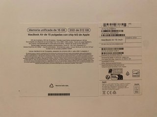 MacBook Air 16 GB - 15 pulgadas + Magic Mouse