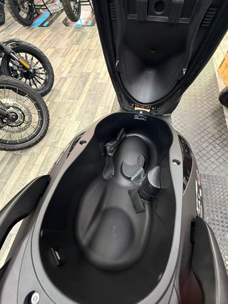 MORBIDELLI SC 125 LX NEGRA