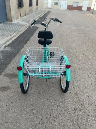 Triciclo para adultos color verde