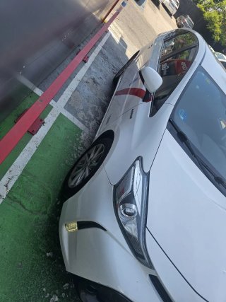 Toyota Prius Plugin 2021