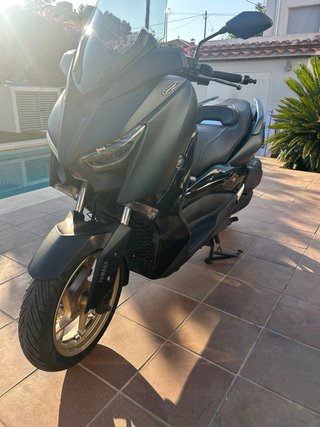 Yamaha Xmax 300 - 2022 - 24.900 km