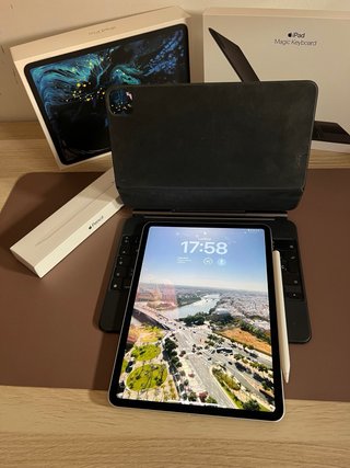 iPad Pro 11 1ª Gen + Magic Keyboard + Pencil