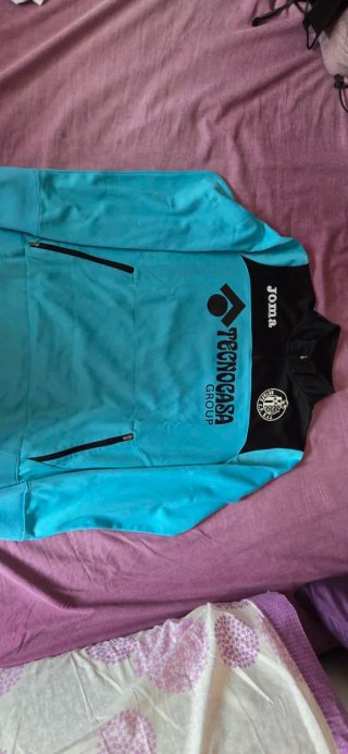 Ropa Joma Getafe. El precio depende del producto