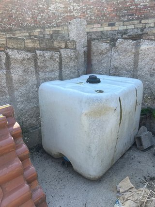 Depósito de agua Schütz de polietileno – Gran capa