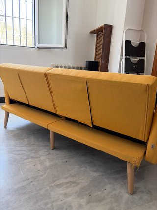 Sofá cama 3 plazas amarillo mostaza estilo nórdico