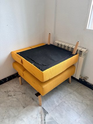 Sofá cama 3 plazas amarillo mostaza estilo nórdico
