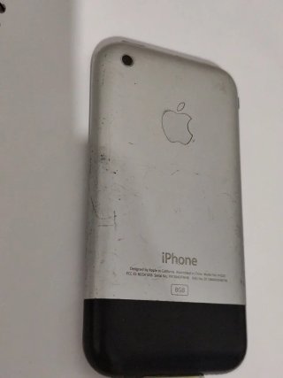 iPhone 1ª Geneneracion Plata. Apple.
