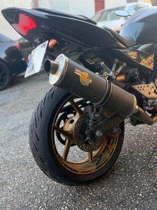 Kawasaki Z750 Negra y Verde