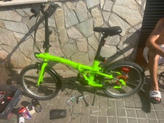 Bicicleta plegable negra