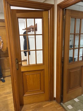 Puertas de madera maciza