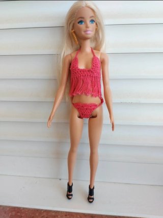 Abiti per bambole tipo Barbie