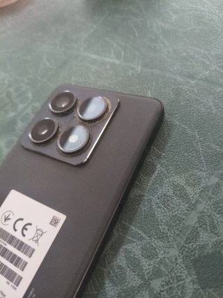 Xiaomi 14T Pro Co-engineered with Leica
