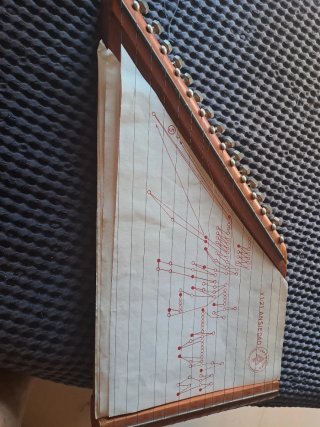 Arpa pequeña de madera