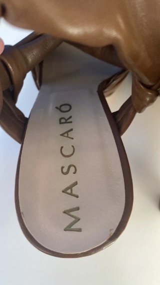 Zapatos de tacón Mascaró marrones