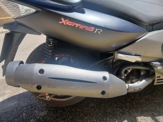 Maxi Scooter Negra y Gris