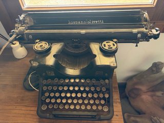 Máquina de escribir Hispano-Olivetti Vintage