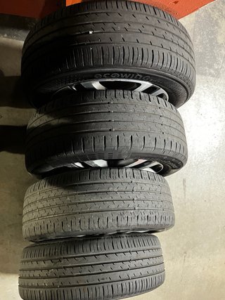 Llantas con neumáticos 205/55 R16 V