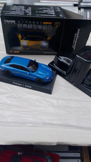Lamborghini Estoque 2008 Scala 1:64