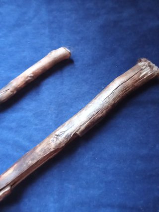 Varas antiguas de zahorí (cerezo silvestre)
