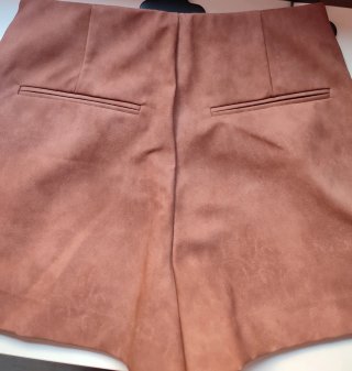 Falda short marrón