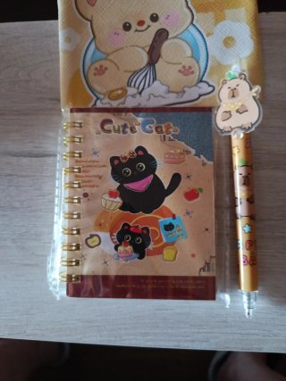 Lote infantil kawaii: cuaderno y bolígrafo