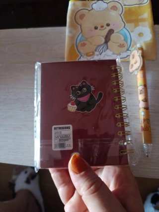 Lote infantil kawaii: cuaderno y bolígrafo
