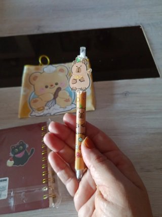 Lote infantil kawaii: cuaderno y bolígrafo