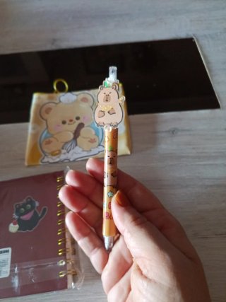 Lote infantil kawaii: cuaderno y bolígrafo