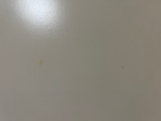 Guardaroba a porte scorrevoli bianco e grigio