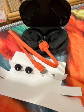 JBL Endurance Auriculares Inalámbricos Negros