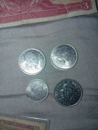 Billetes Pesetas y Monedas Euzkadi y Che