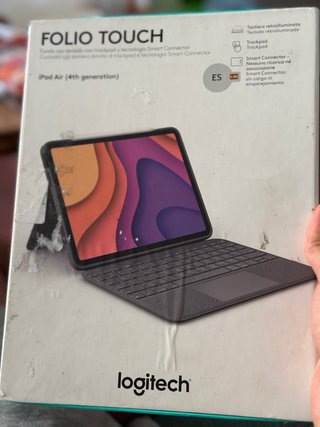Logitech Combo Touch iPad Air 4/5/6