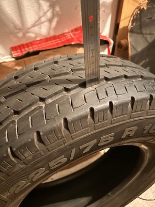 Neumáticos Continental 225/75 R16 CP