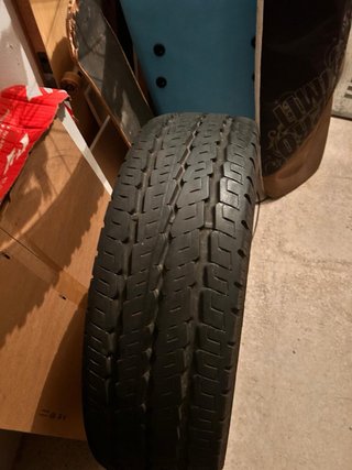 Neumáticos Continental 225/75 R16 CP
