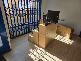 Mobiliario Tienda Informática conjunto completo