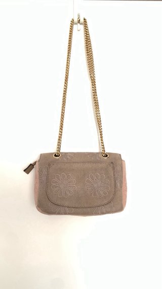 Bolso cadena tonos pastel beige y rosa