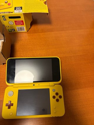 Nuovo NINTENDO 2DS XL Edizione Pikachu