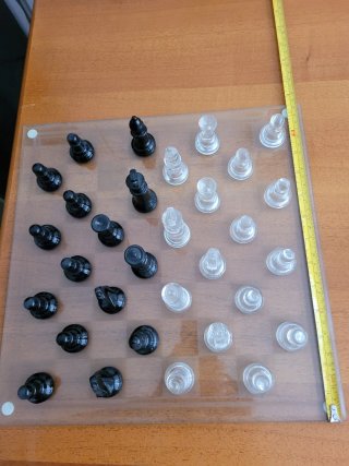 Scacchiera in vetro trasparente
