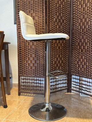 Taburete alto de cocina