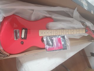 Guitarra Eléctrica Kramer Baretta Special Ruby Red
