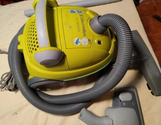 Aspiradora Electrolux Amarilla