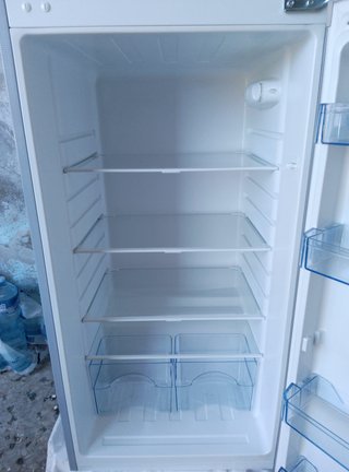 Nuovissimo Frigorifero-congelatore DAYA 214 Litri