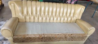 Sofá vintage piel beige