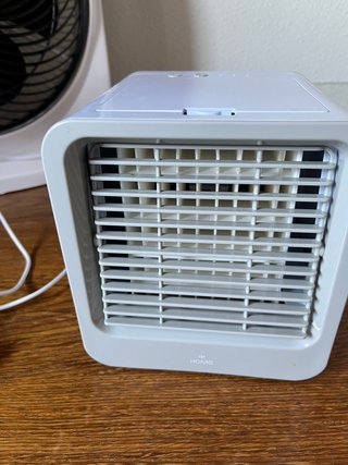 Climatizador Evaporativo Gris y Blanco