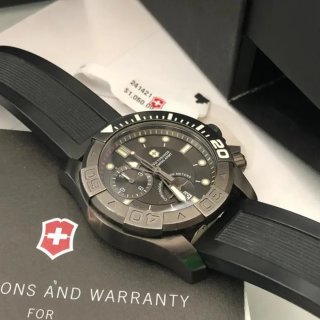Victorinox Dive Master 500 Caja y Accesorios